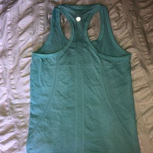 Lululemon aqua tank